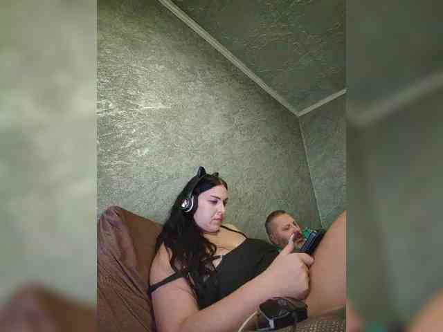 Cleopatra1990 webcam