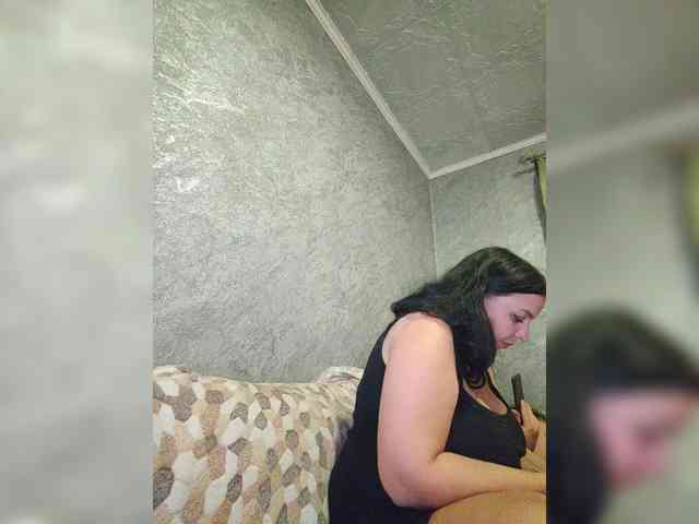 Cleopatra1990 webcam