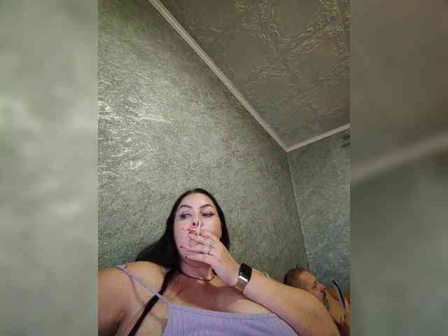 Cleopatra1990 webcam
