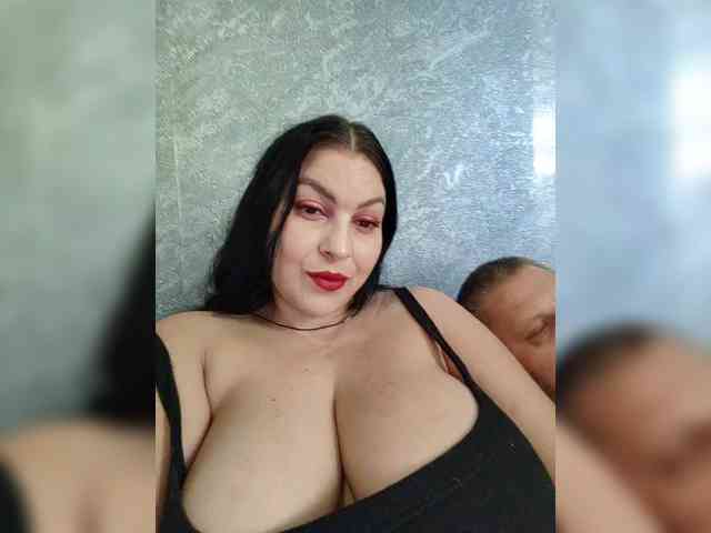 Cleopatra1990 webcam