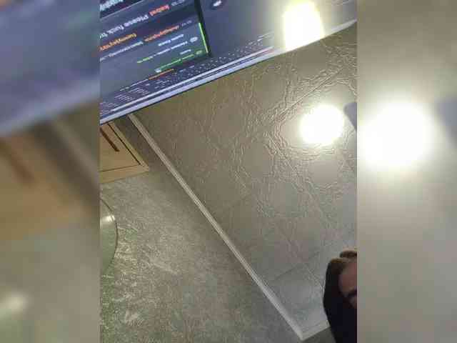 Cleopatra1990 webcam