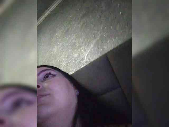 Cleopatra1990 webcam