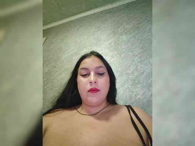 Cleopatra1990 webcam