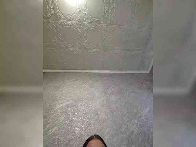 Cleopatra1990 webcam