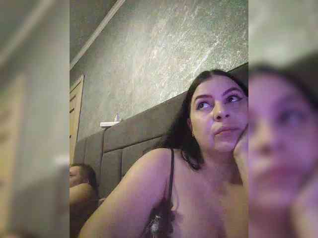 Cleopatra1990 webcam