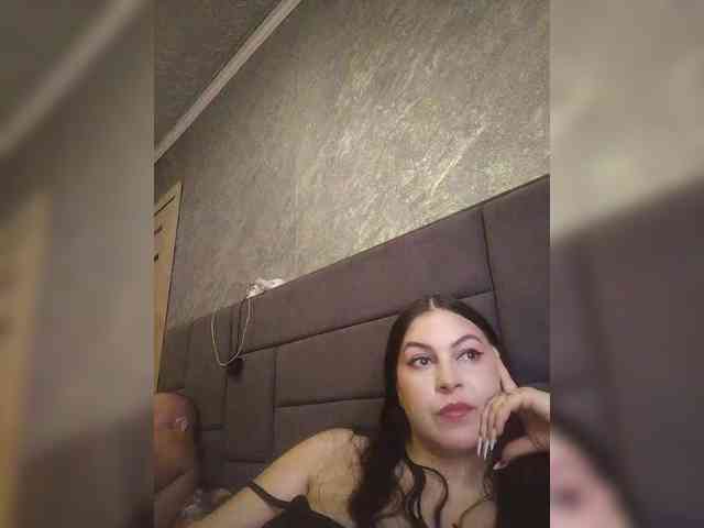 Cleopatra1990 webcam