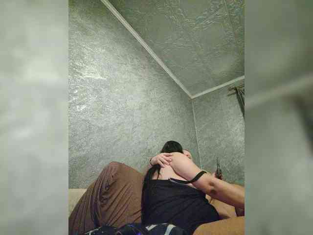 Cleopatra1990 webcam