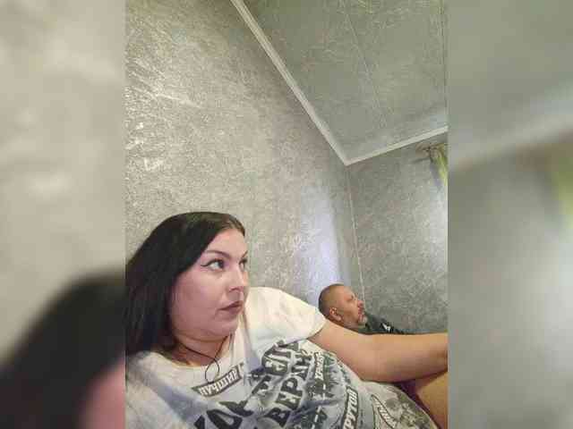 Cleopatra1990 webcam