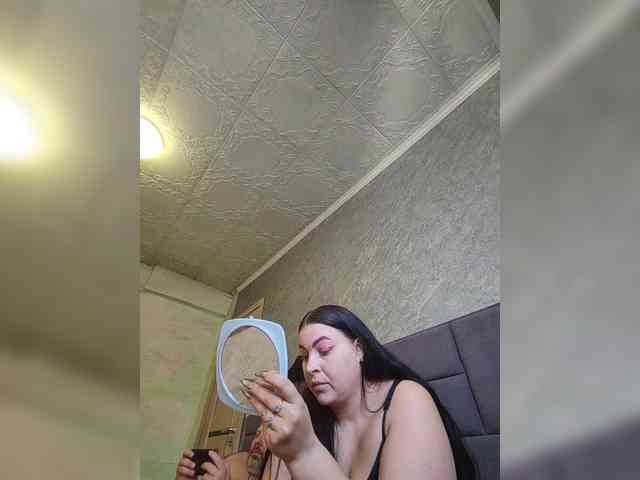 Cleopatra1990 webcam