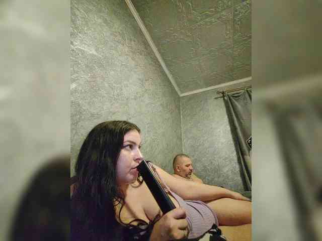 Cleopatra1990 webcam