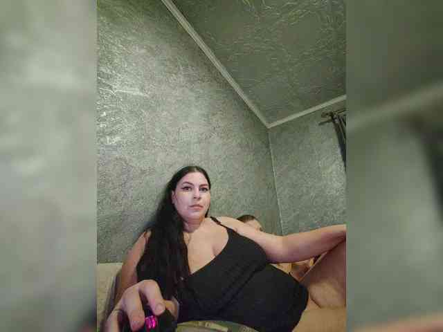 Cleopatra1990 webcam