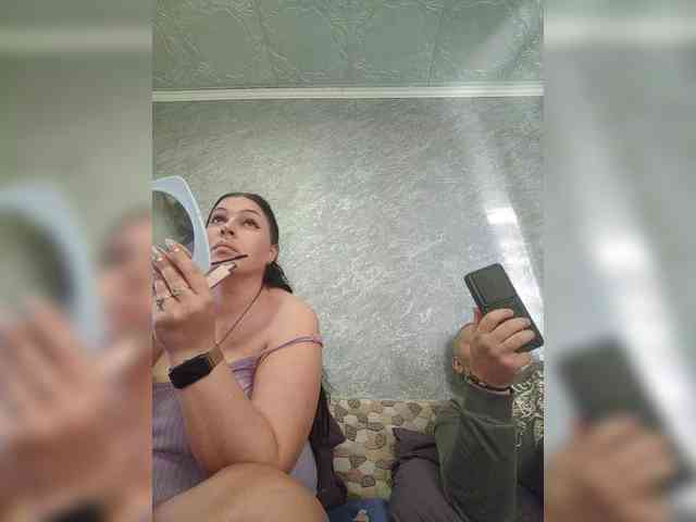 Cleopatra1990 webcam