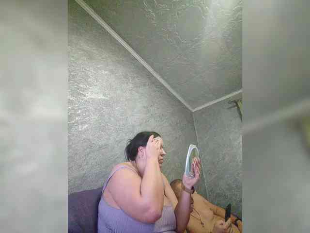 Cleopatra1990 webcam