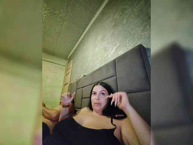 Cleopatra1990 webcam