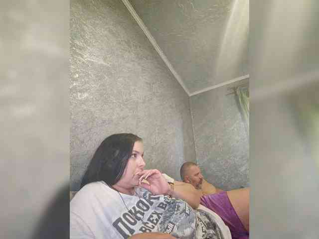 Cleopatra1990 webcam