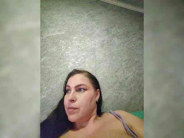 Cleopatra1990 webcam