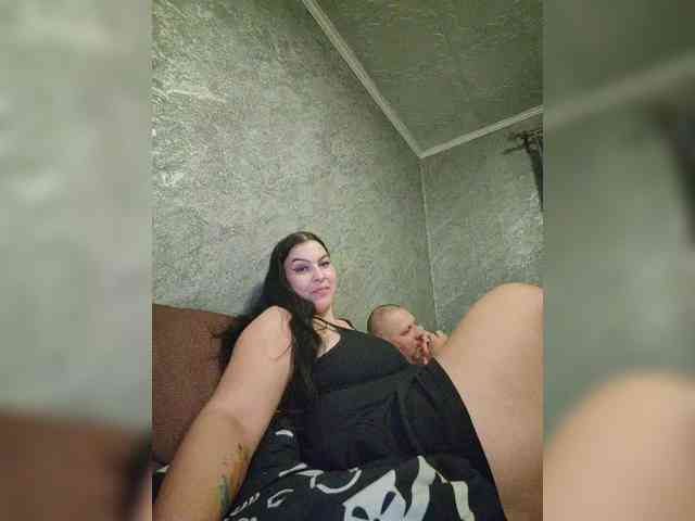 Cleopatra1990 webcam