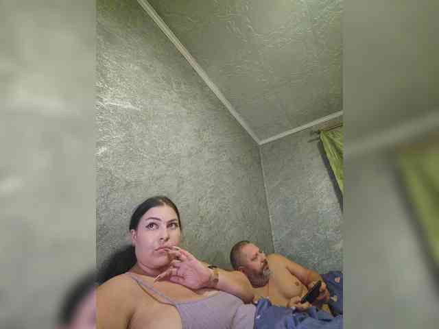 Cleopatra1990 webcam