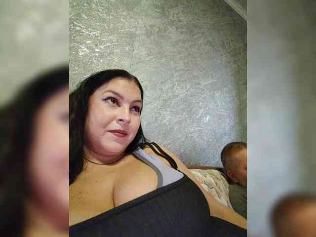 Cleopatra1990 webcam