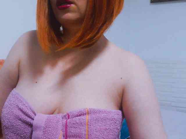 CrazyMary777 webcam