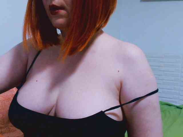 CrazyMary777 webcam