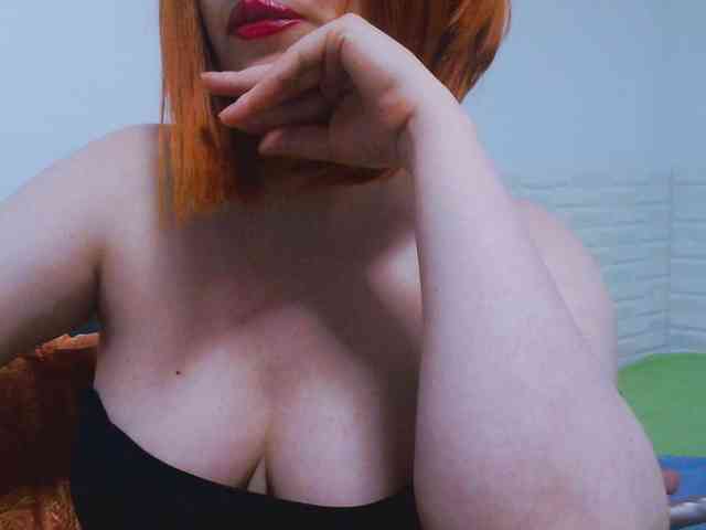 CrazyMary777 webcam