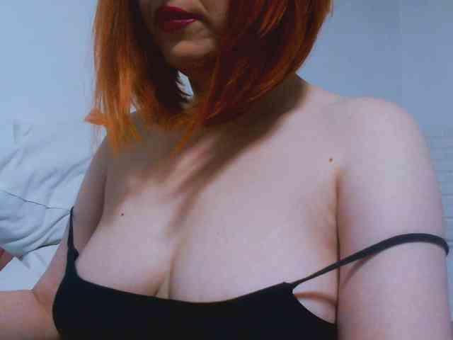 CrazyMary777 webcam