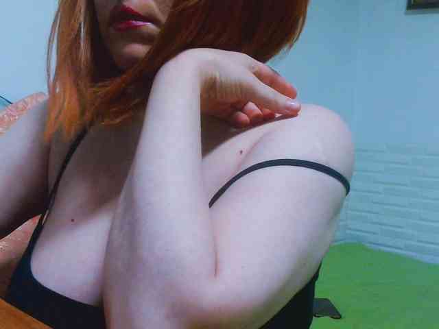 CrazyMary777 webcam