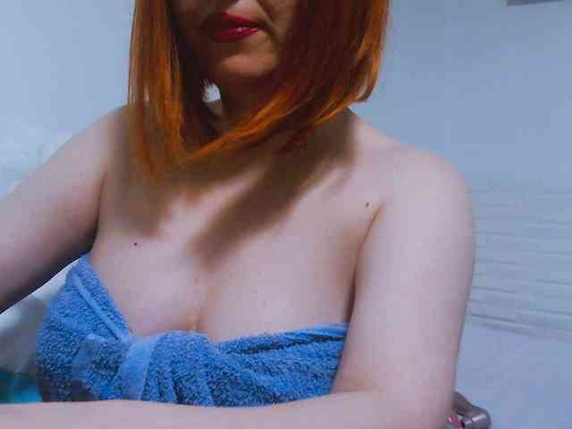CrazyMary777 webcam
