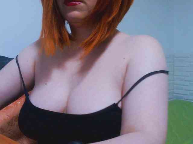 CrazyMary777 webcam