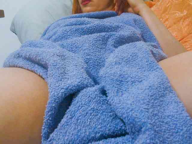 CrazyMary777 webcam