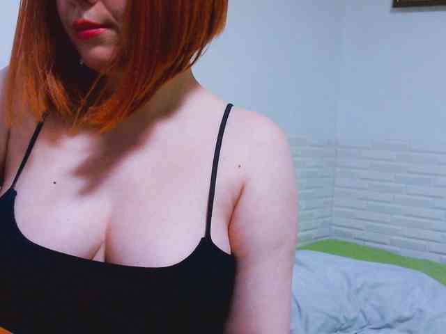 CrazyMary777 webcam