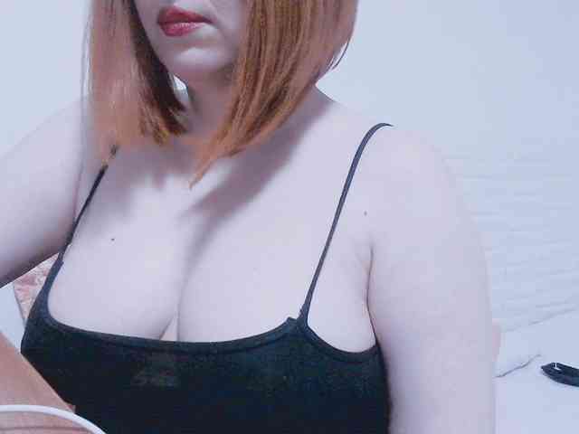 CrazyMary777 webcam