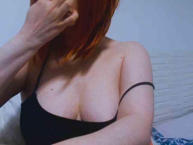 CrazyMary777 webcam