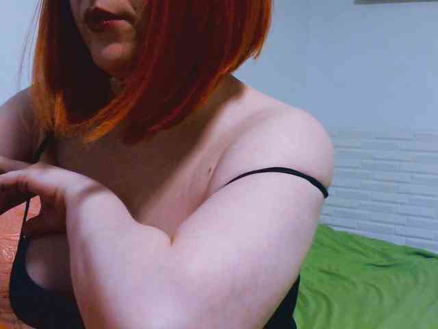 CrazyMary777 webcam