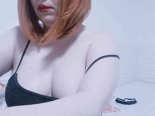 CrazyMary777 webcam