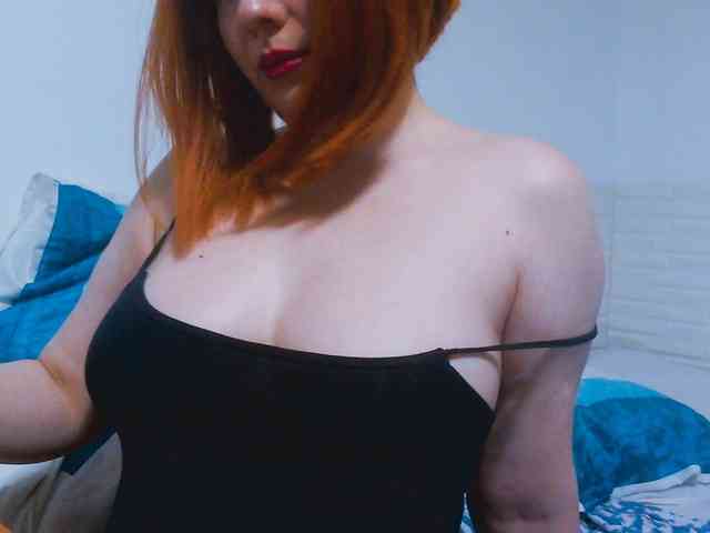 CrazyMary777 webcam