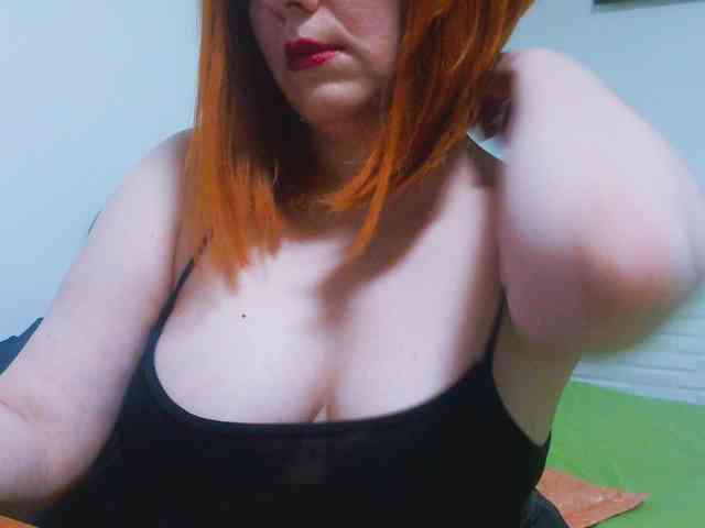 CrazyMary777 webcam