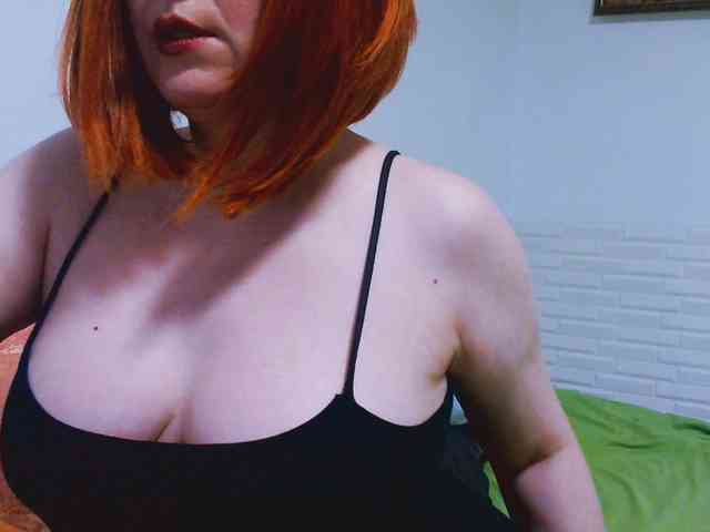 CrazyMary777 webcam