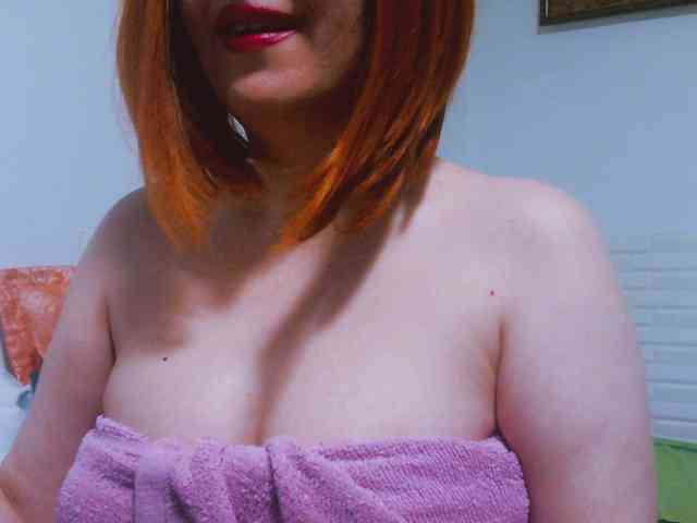 CrazyMary777 webcam