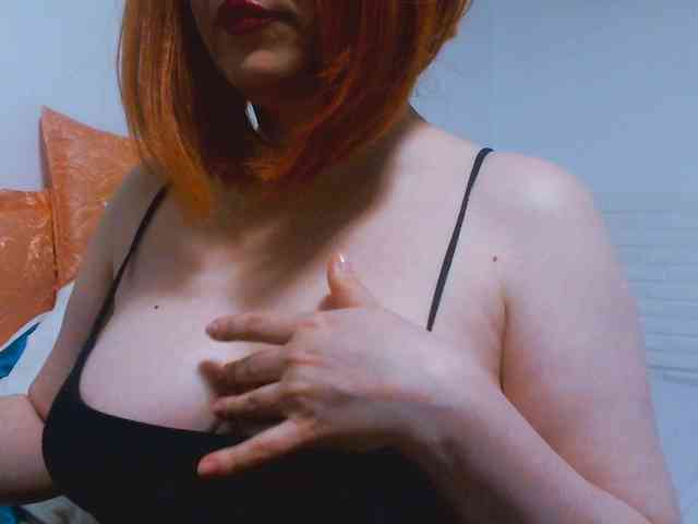 CrazyMary777 webcam