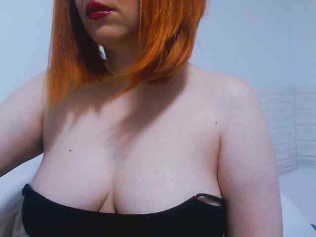 CrazyMary777 webcam