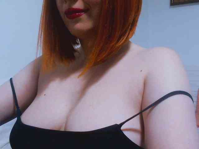 CrazyMary777 webcam