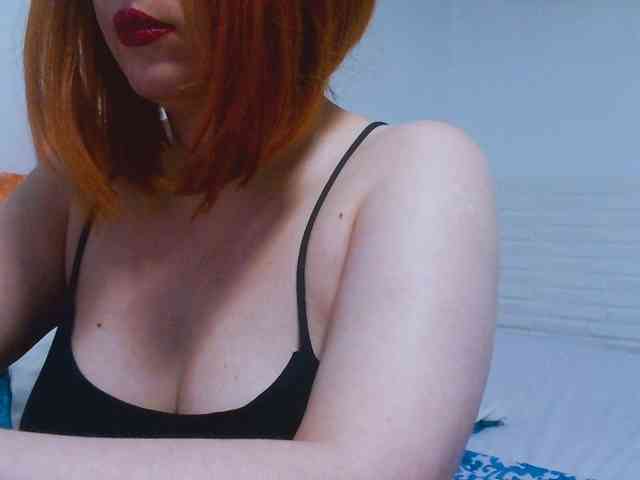 CrazyMary777 webcam