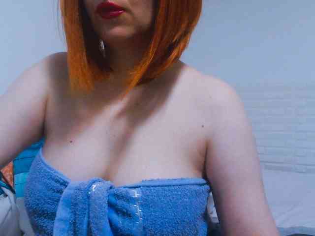 CrazyMary777 webcam