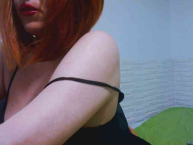 CrazyMary777 webcam