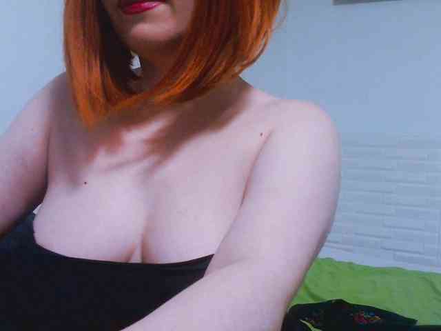CrazyMary777 webcam