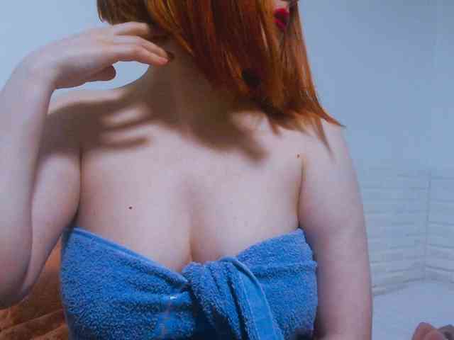 CrazyMary777 webcam