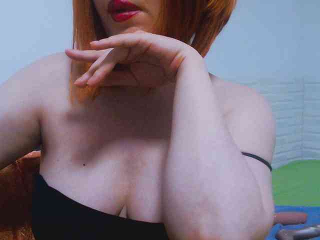 CrazyMary777 webcam