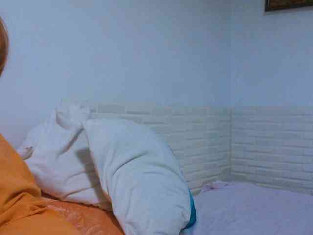 CrazyMary777 webcam